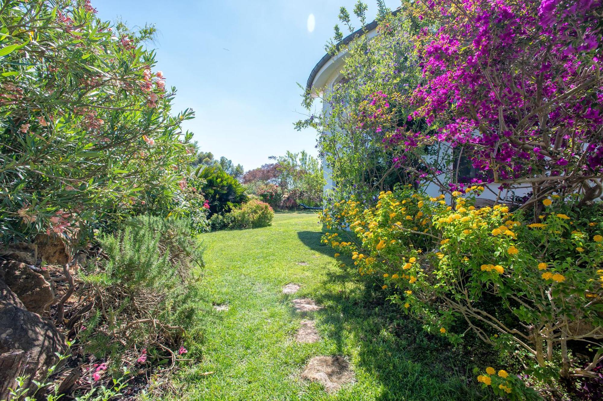 Sardinia Re - Villa Fioretta Flowers Apartments Ольмедо Экстерьер фото